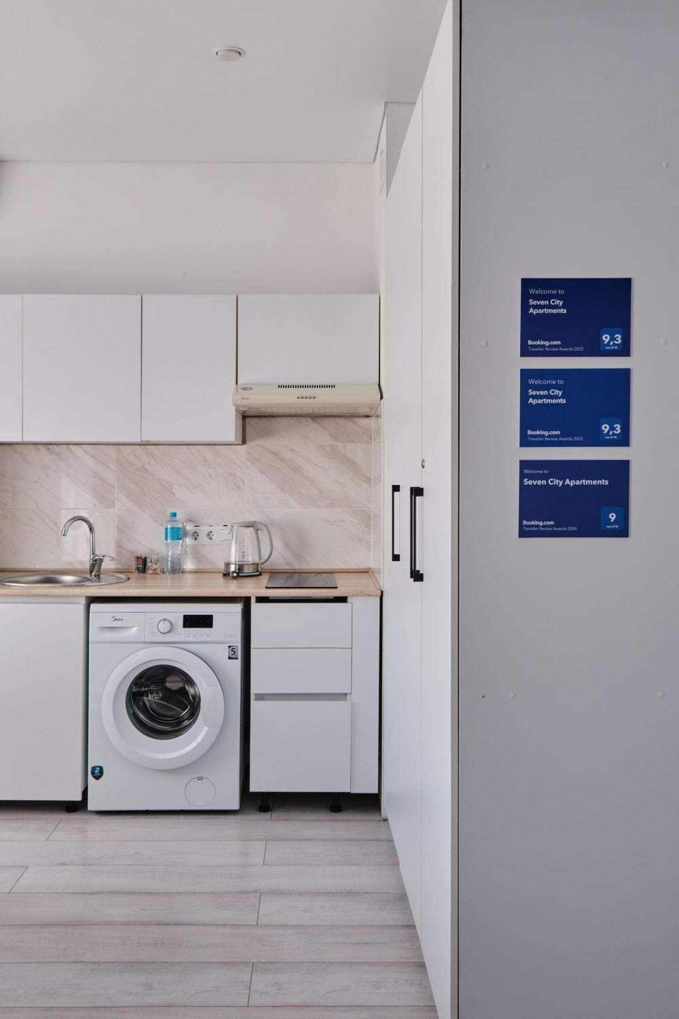 Seven City Apartments Σεμέι Εξωτερικό φωτογραφία
